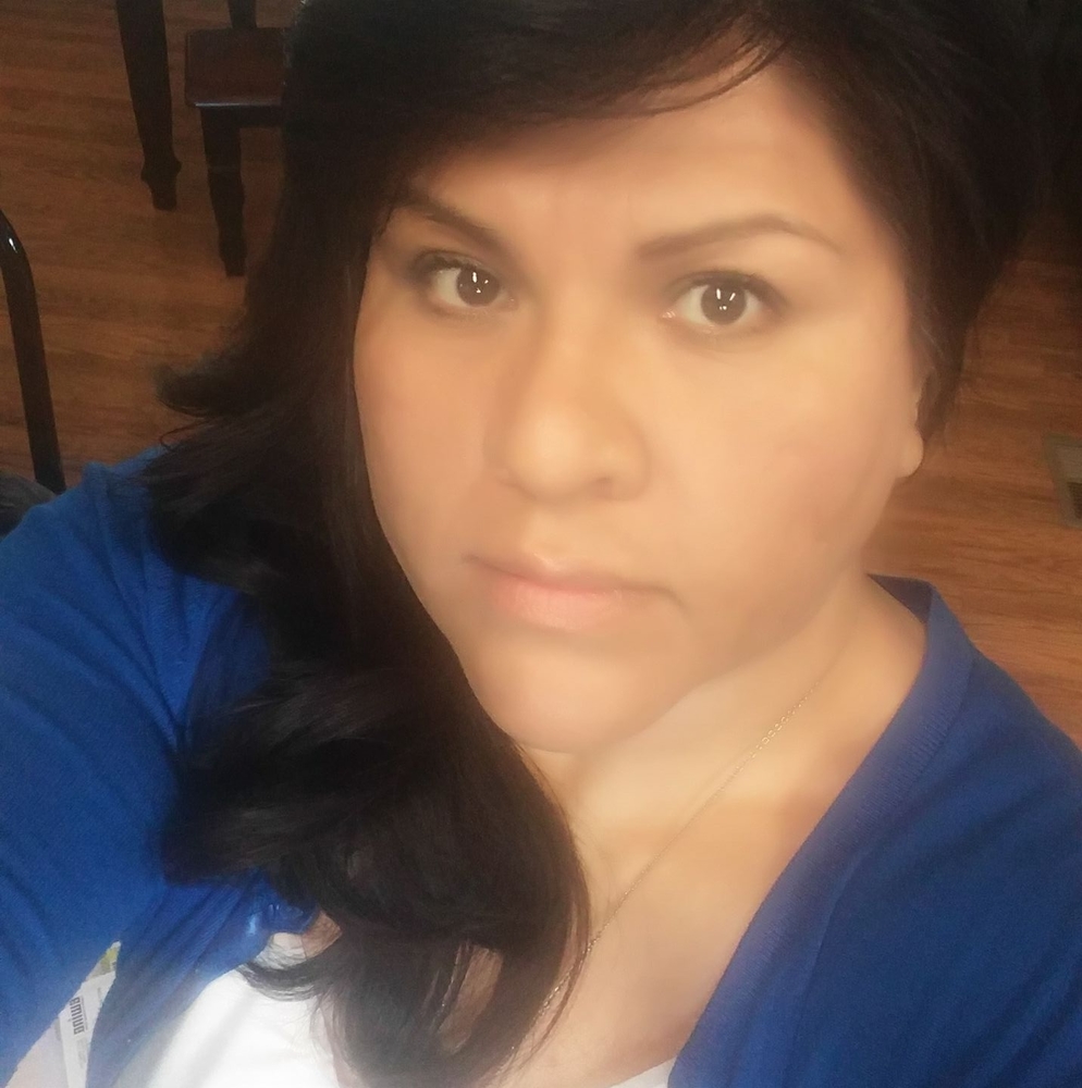 Meet your Posher, Cazares